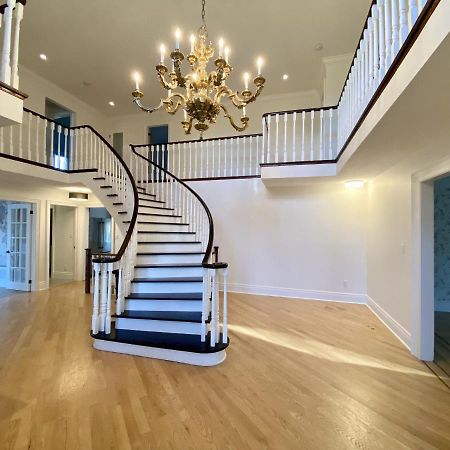 5000+ Sqft Cottage Near Toronto Bolton Buitenkant foto